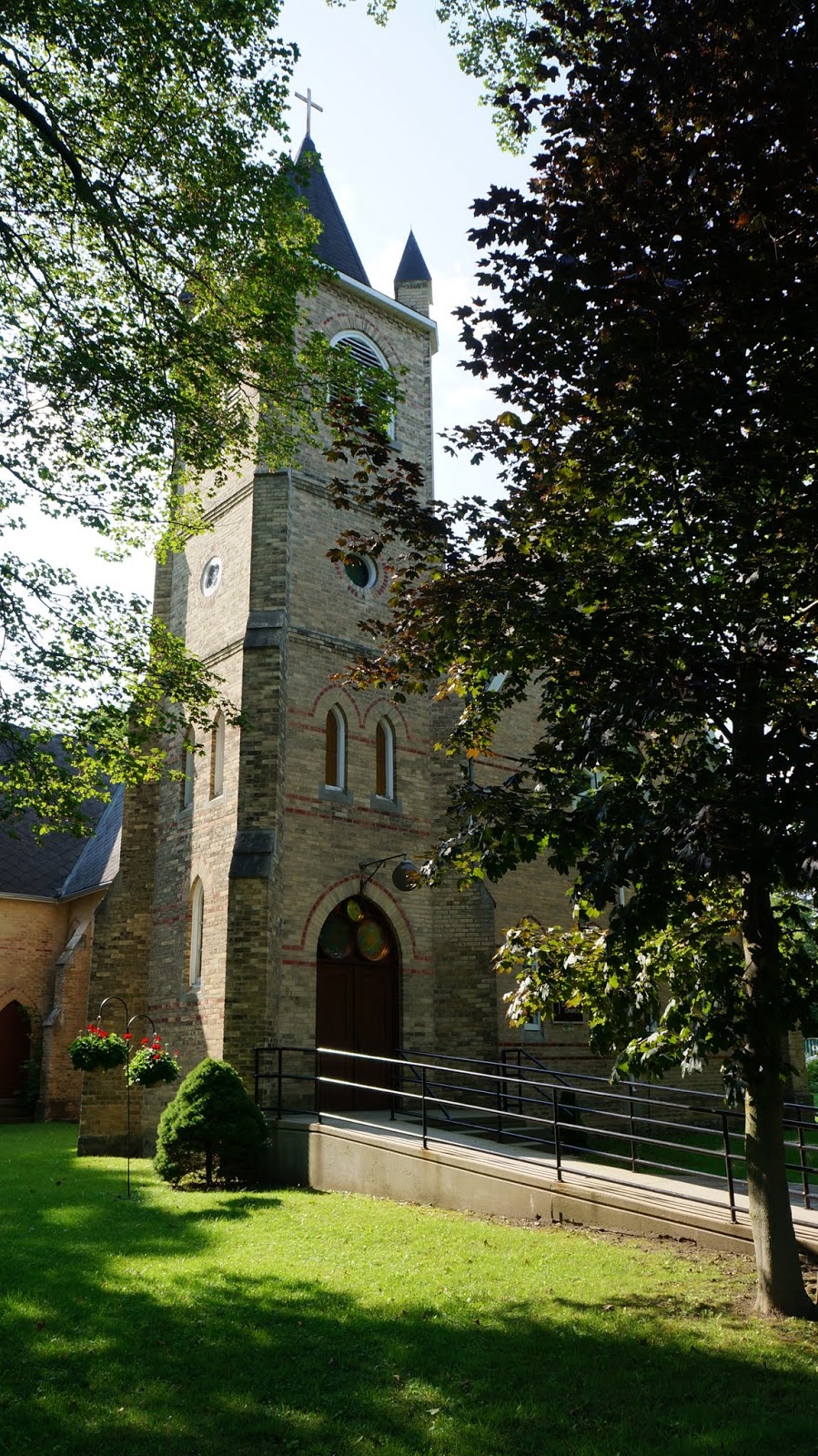 St. Peters Catholic Church | 943 Caroline St, Ayton, ON N0G 1C0, Canada | Phone: (519) 323-1054