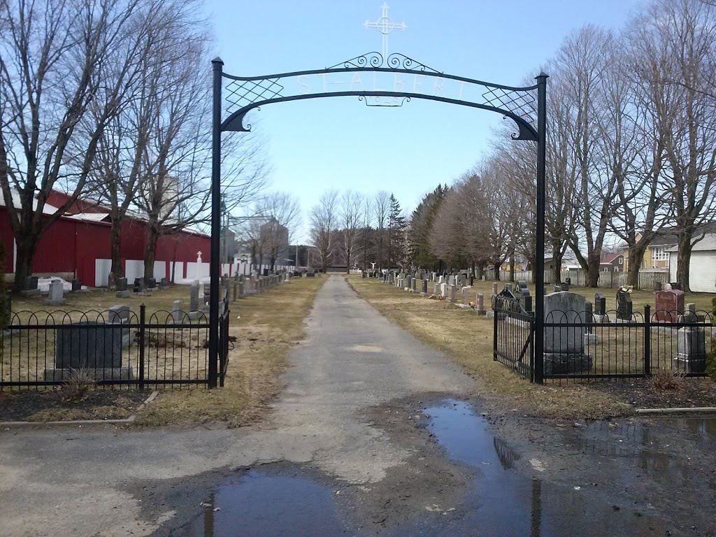 Presbytere St-Albert | 1256 Rue Principale, Saint-Albert, QC J0A 1E0, Canada | Phone: (819) 353-2283