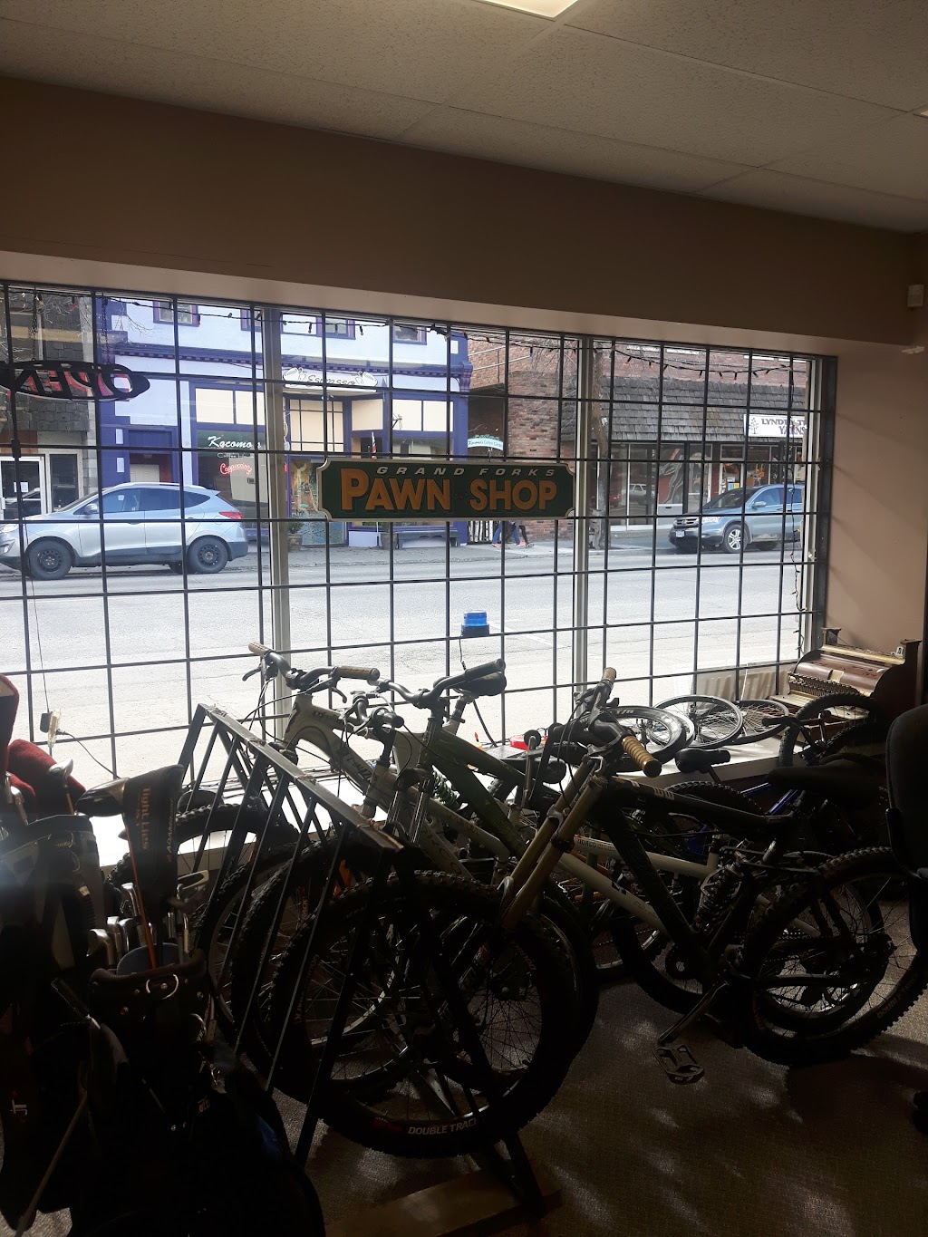 Grand Forks Pawn Shop | 7310-7382 2 St, Grand Forks, BC V0H 1H0, Canada | Phone: (250) 442-5552
