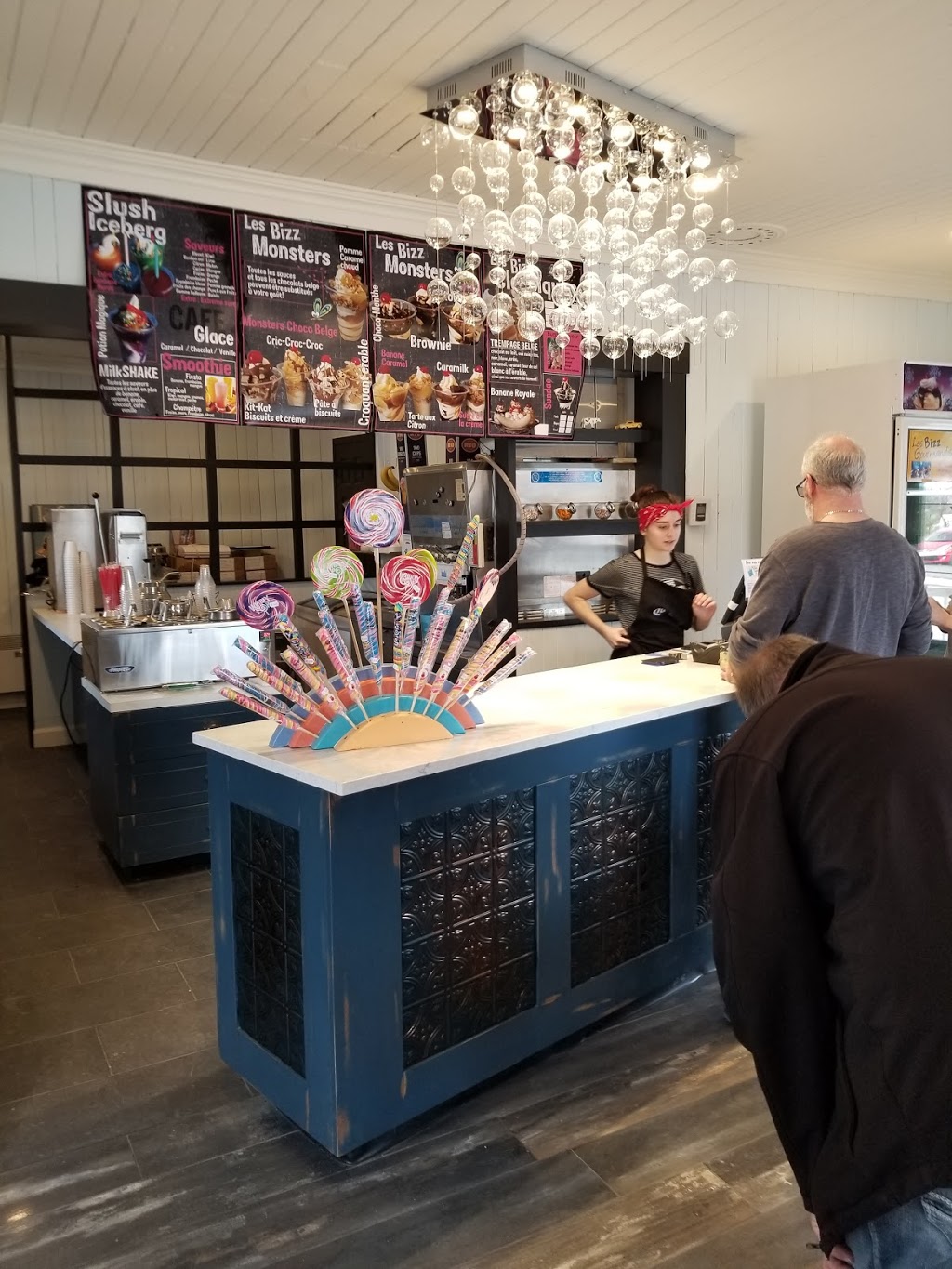 Bar Laitier Bizz Glace | 251 Rue Principale, Lambton, QC G0M 1H0, Canada | Phone: (418) 486-7281