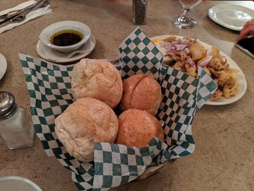 Savvios Family Restaurant | 5948 Main St, Oliver, BC V0H 1T0, Canada | Phone: (250) 498-4418