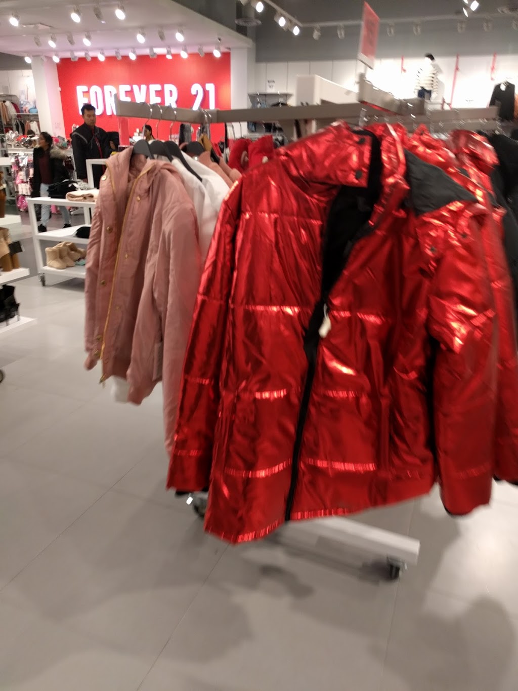 Forever 21 | Anchor M, 5000 Canoe Pass Way, Tsawwassen, BC V4M 0B3, Canada | Phone: (604) 948-2513