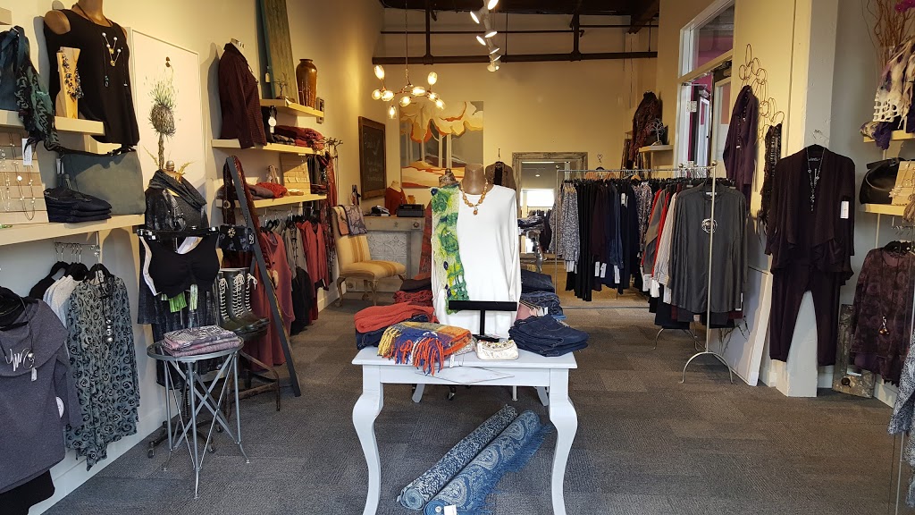 Pamelas | 3836 Main St, Jordan Station, ON L0R 1S0, Canada | Phone: (905) 562-6377