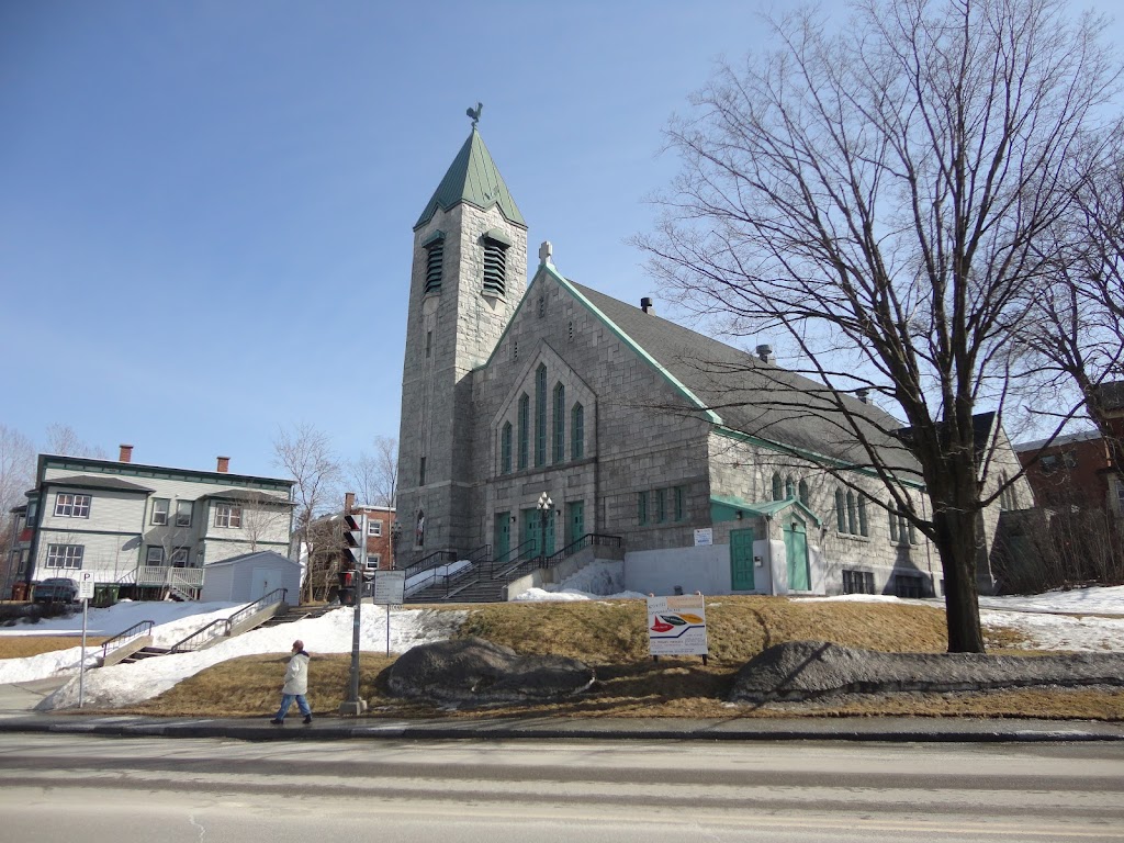 CommunAction Ste-Jeanne dArc | 1010 Rue Fairmount, Sherbrooke, QC J1H 3N3, Canada | Phone: (819) 239-9444
