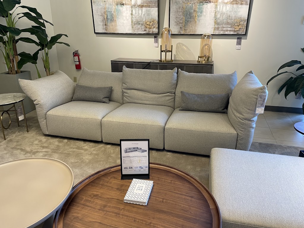 Hoya Casa Furniture & Mattress Pro | 7575 Weston Rd Unit 115, Woodbridge, ON L4L 9K5, Canada | Phone: (905) 264-7886