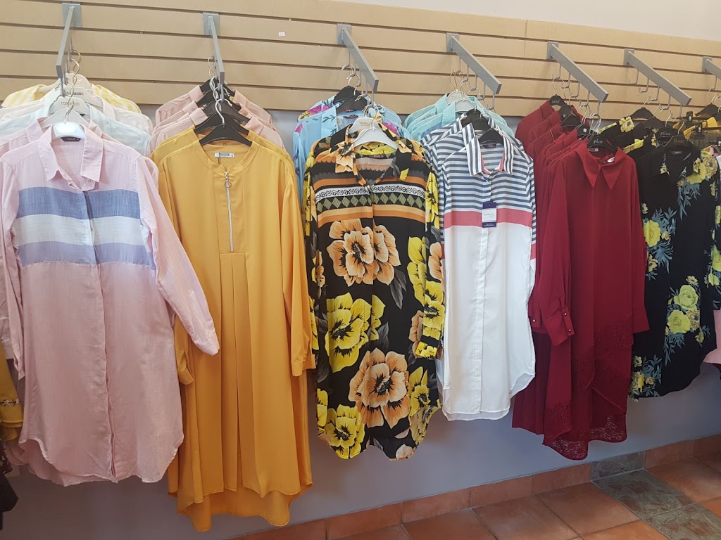 Sultana Lb | clothing store | 6124 Rue Jean-Talon E, Saint-Léonard, QC H1S 1M7, Canada | 5147137722 OR +1 514-713-7722
