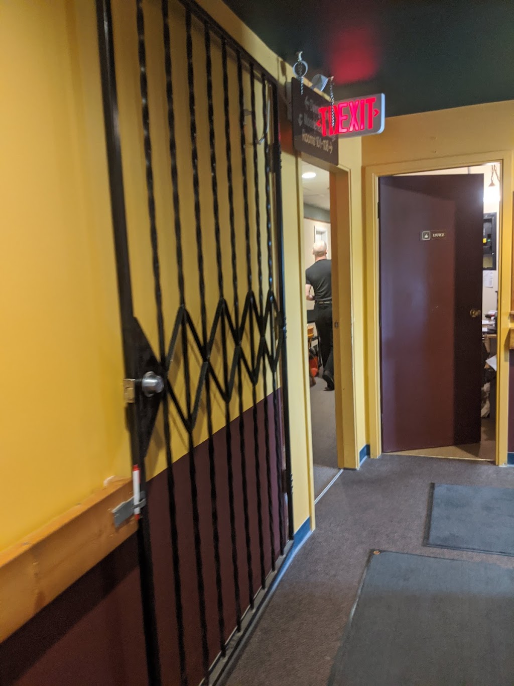 Zans Family Inn and Restaurant | Jct, MB-7 #68, Arborg, MB R0C 0A0, Canada | Phone: (204) 376-5255