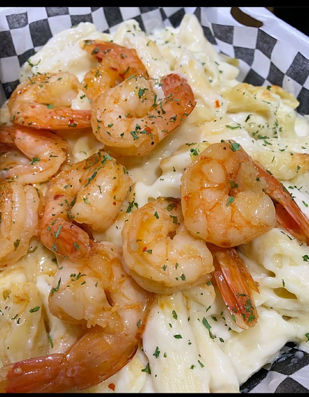 Chamaz Grill Restaurant | 5608 Bd Léger, Montréal-Nord, QC H1G 1K3, Canada | Phone: (514) 321-9394