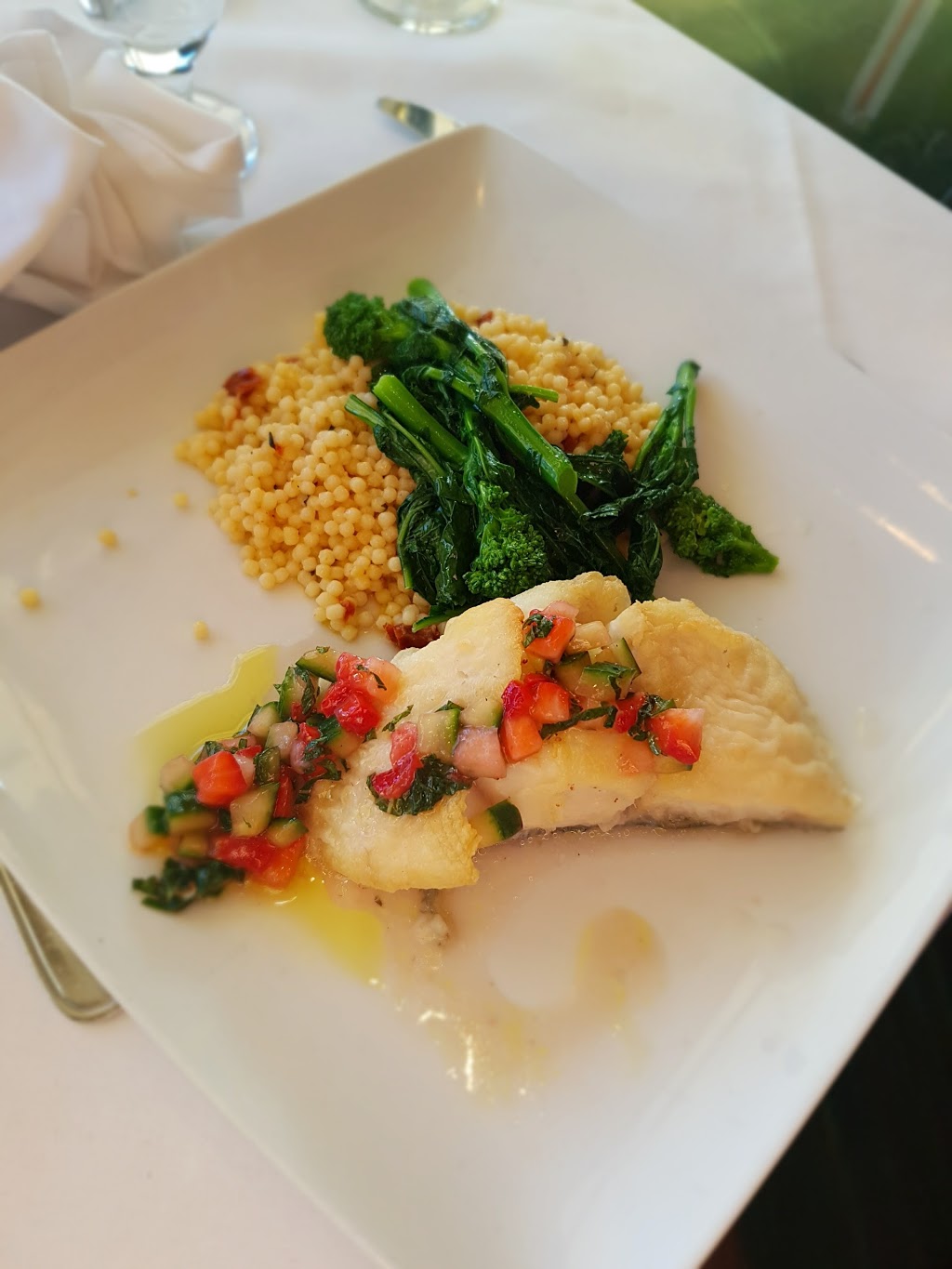 Restaurant Tenuta | 310 Montée des Pionniers, Terrebonne, QC J6V 1S6, Canada | Phone: (450) 585-6606