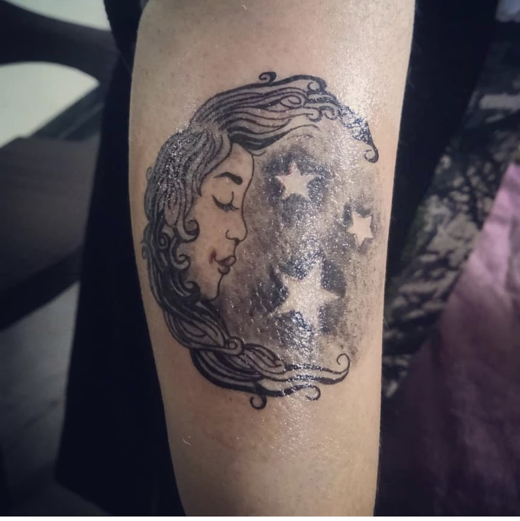 Blacklisted Tattooz | Linden Dr, Cambridge, ON N3H 5L5, Canada | Phone: (437) 246-2570
