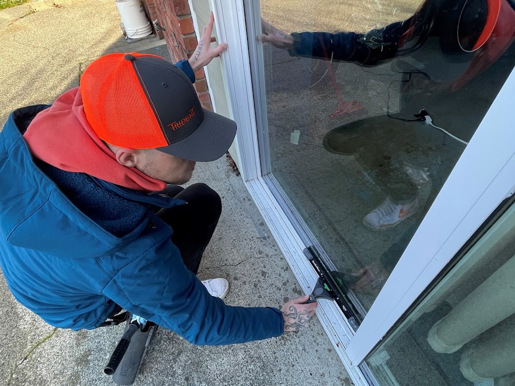 Trident Window & Gutter Cleaning | 3995 Arlene Pl, Victoria, BC V8Z 6J1, Canada | Phone: (250) 588-5746
