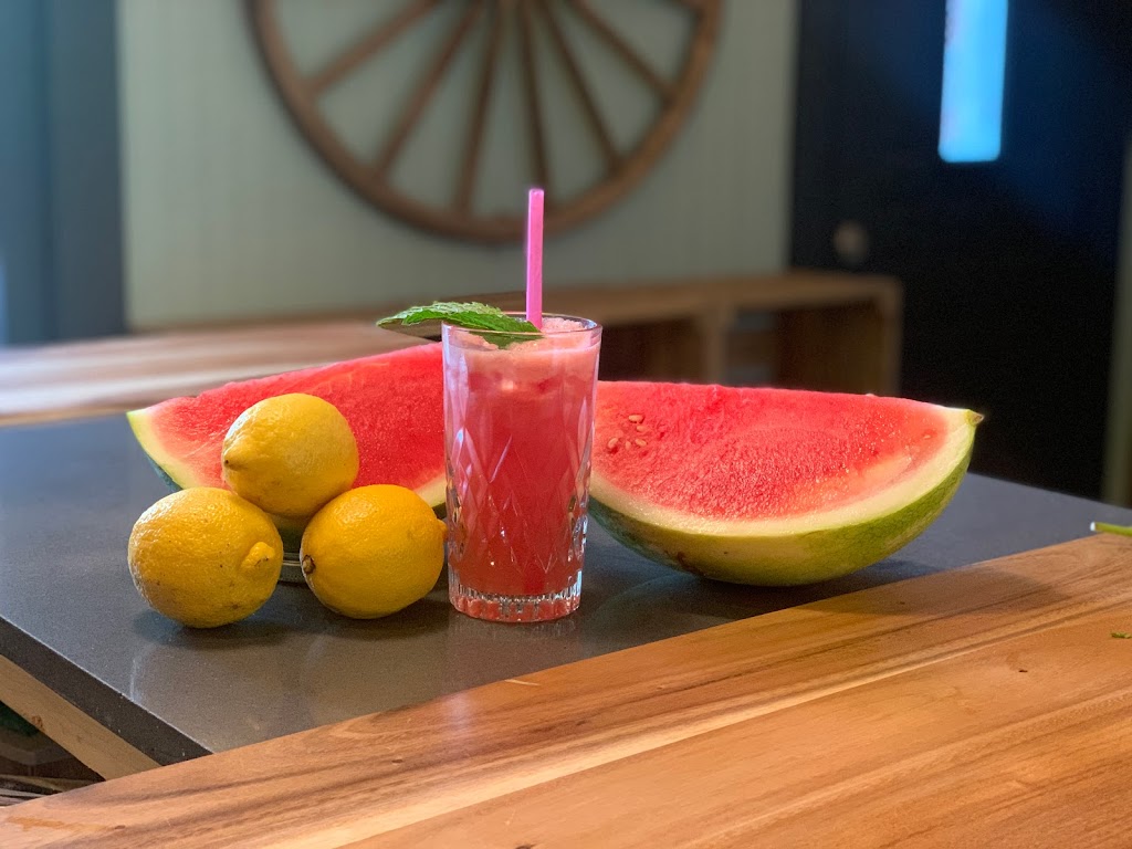 Ôra Cafe & Cocktail | 535 Chem. du Bord-du-Lac-Lakeshore, Dorval, QC H9S 2B1, Canada | Phone: (514) 397-0204