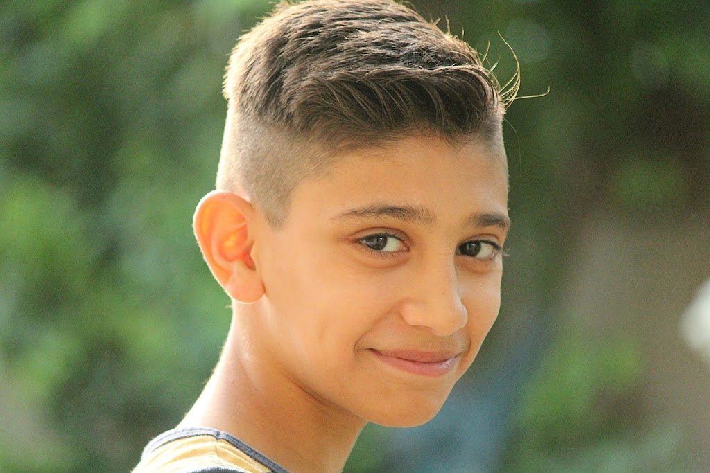 Coiffure LHomme qui a vu lours | 1679 Rue Sherbrooke, Magog, QC J1X 2T5, Canada | Phone: (819) 674-3617