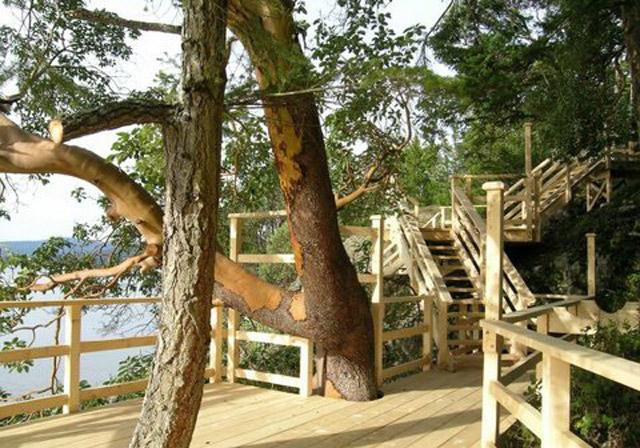 Warburton Woodworks Ltd | 3542 Otter Point Rd, Sooke, BC V9Z 0K1, Canada | Phone: (250) 642-5495