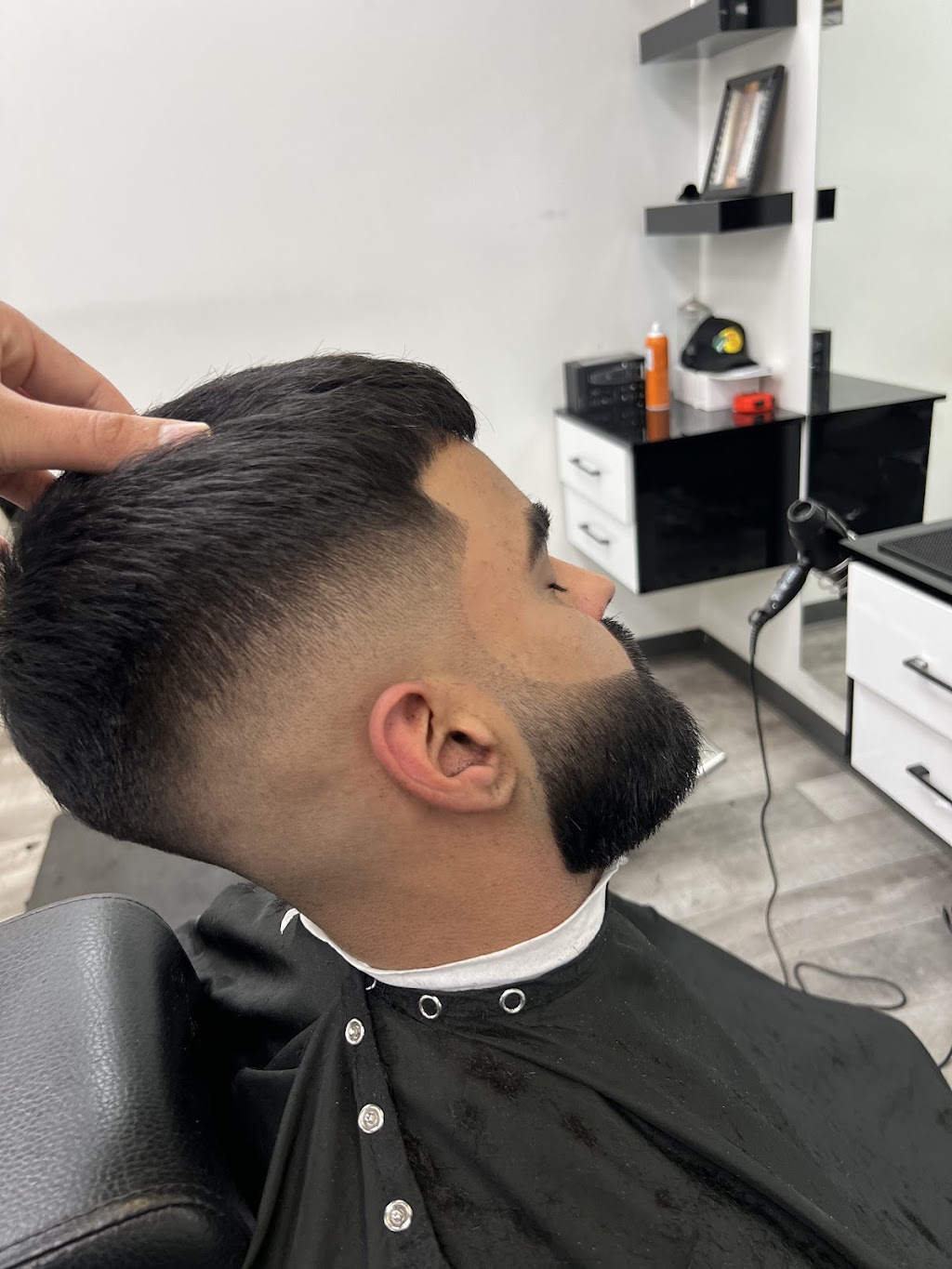Fade Factory Abby hair salon | 31838 South Fraser Way, Abbotsford, BC V2T 1V3, Canada | Phone: (604) 613-2871