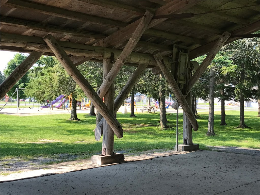 Parc Yahoo Park | 2 Marcel St, Embrun, ON K0A 1W0, Canada | Phone: (613) 443-3066