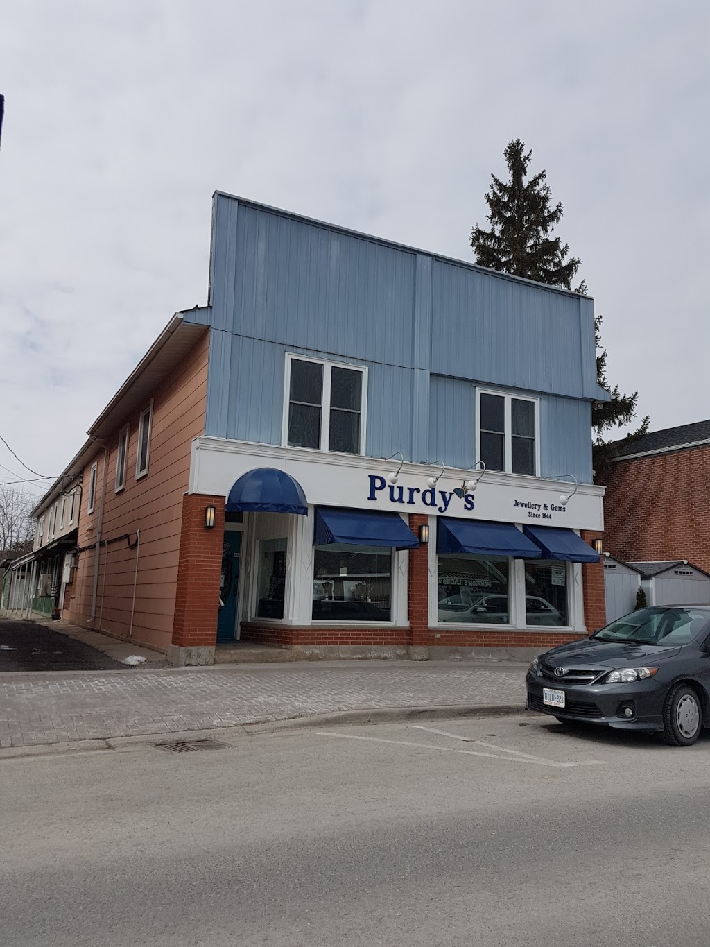 Purdys Jewellery & Gems | 61 Bolton St, Bobcaygeon, ON K0M 1A0, Canada | Phone: (705) 738-2373