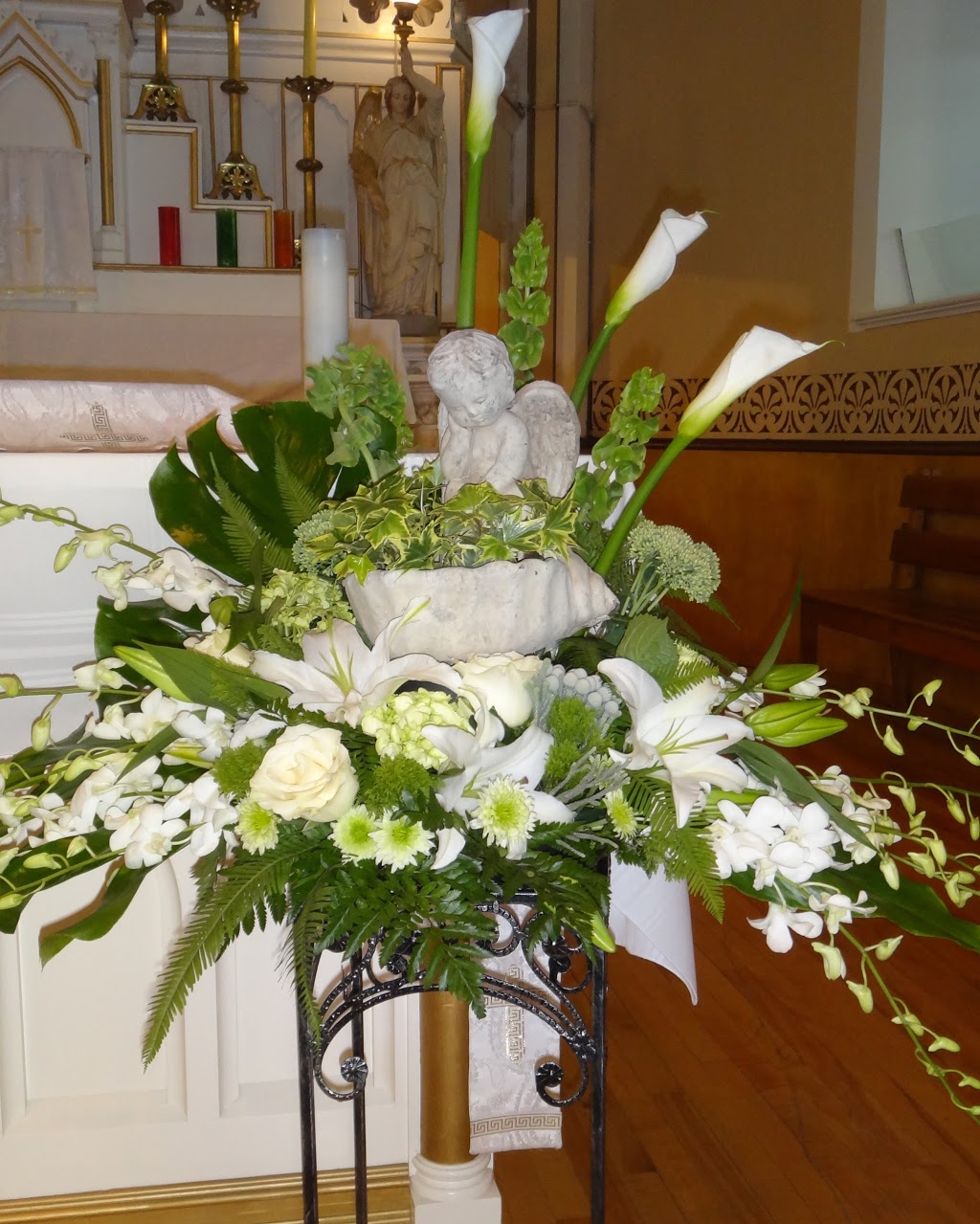 Casselman Florist and Gifts | 711 Principale St, Casselman, ON K0A 1M0, Canada | Phone: (613) 764-5504