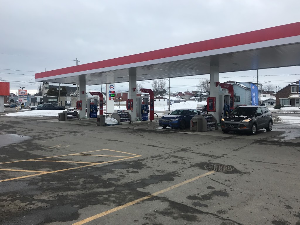Couche-Tard | 380 Boulevard Thibeau, Trois-Rivières, QC G8T 6Y4, Canada | Phone: (819) 376-6265
