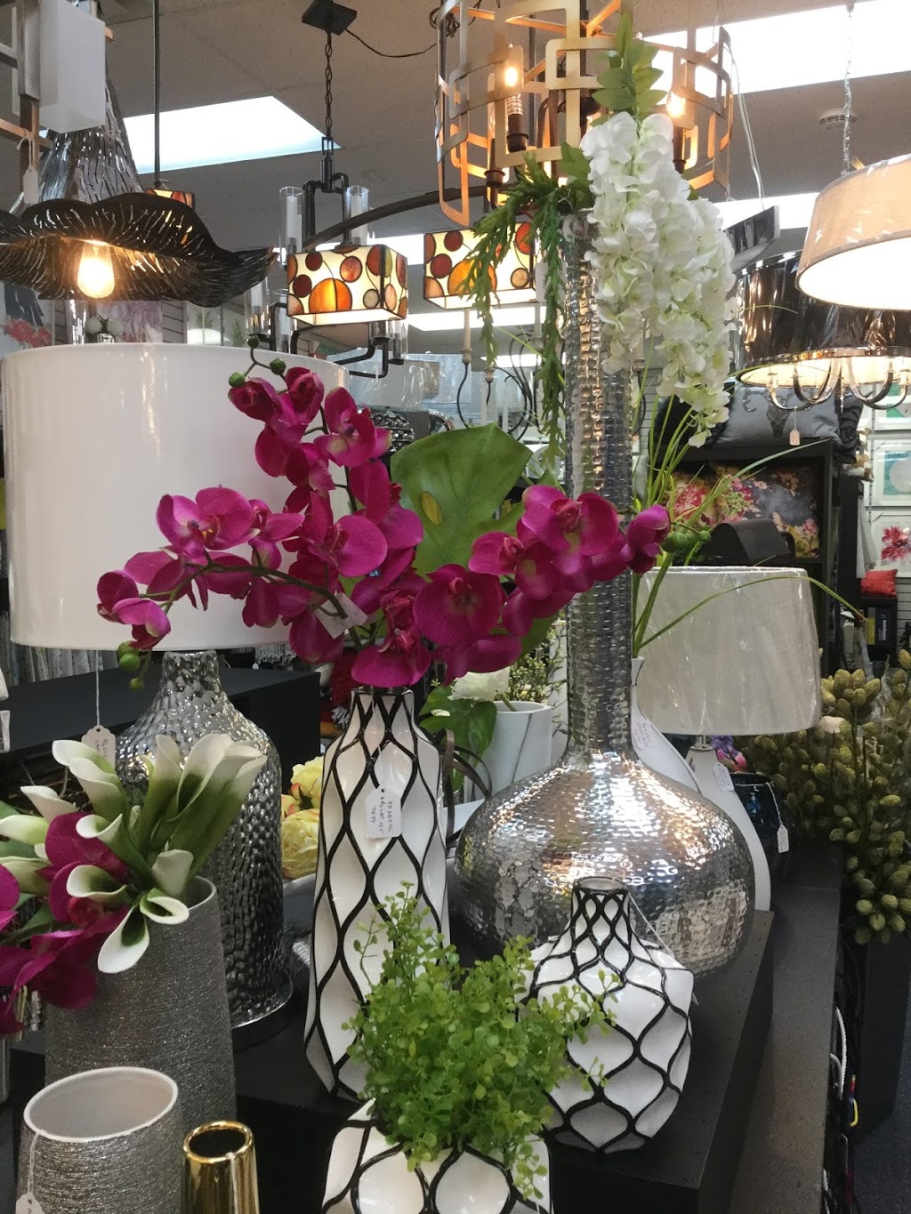 Décoration Sherbrooke | 739 Rue Paul-Desruisseaux, Sherbrooke, QC J1J 4G3, Canada | Phone: (819) 566-5585