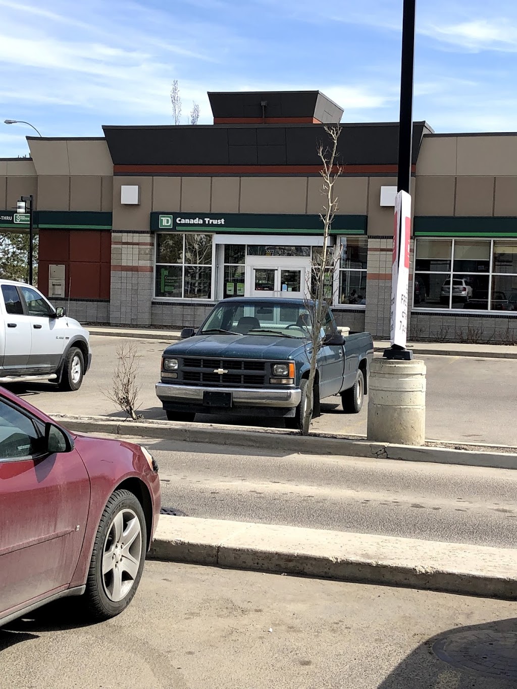 Hollick Kenyon Landing | 5247 167 Ave NW, Edmonton, AB T5Y 3K8, Canada | Phone: (780) 406-0050