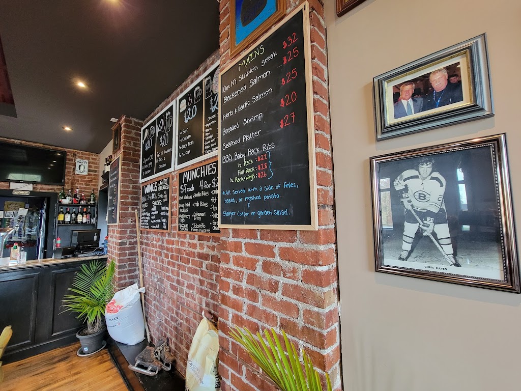 LAncienne Banque - Restaurant & Brewpub | 76 Rue Saint-Jacques, Chapeau, QC J0X 1M0, Canada | Phone: (819) 689-2265