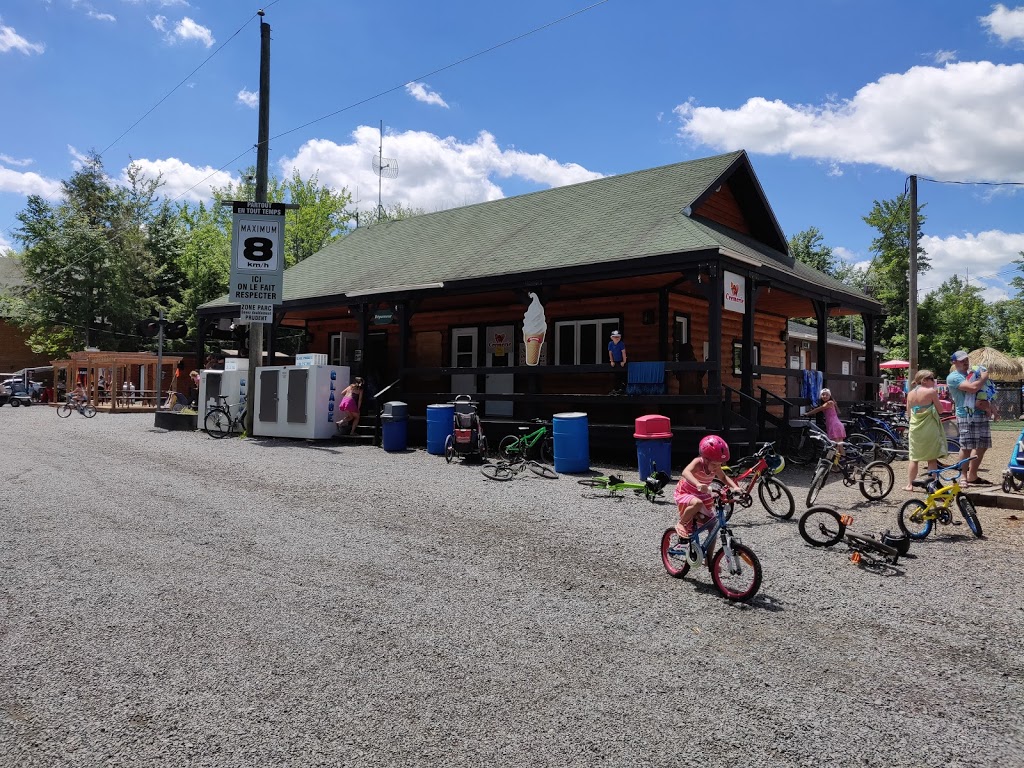 Camping Vacances Bromont | 22 Rue Bleury, Bromont, QC J2L 1B3, Canada | Phone: (450) 534-4434