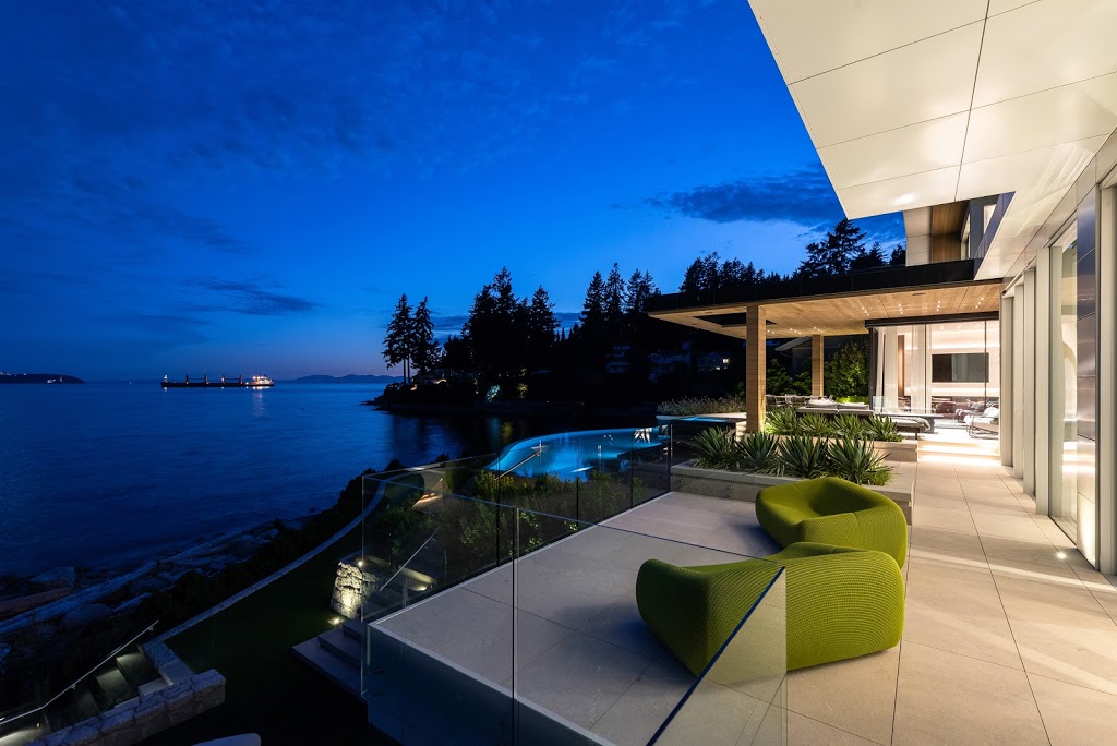 Brett Ryan Studios | 489 E 11th Ave, Vancouver, BC V5T 2C8, Canada | Phone: (604) 616-2062