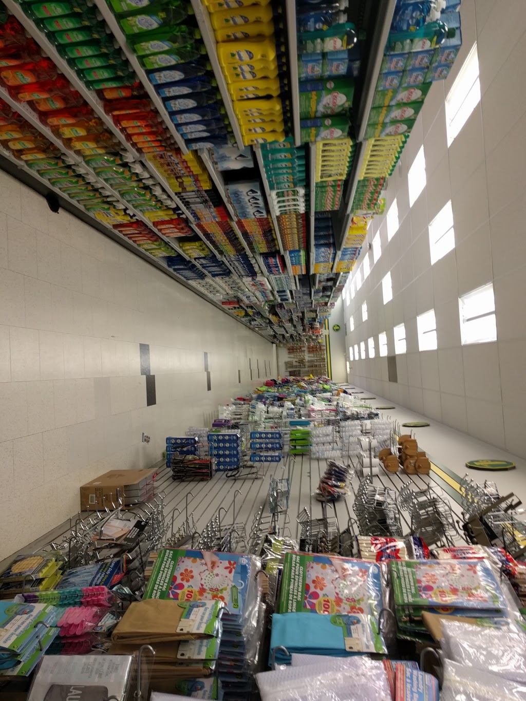 Dollarama | University Plaza, 101 Osler Dr, Dundas, ON L9H 4H4, Canada | Phone: (905) 628-5683