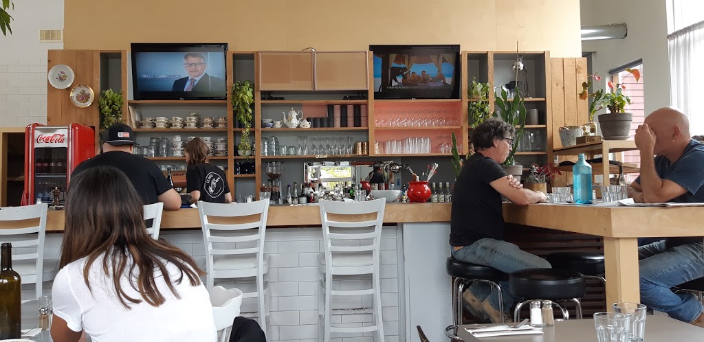 Gusto Cafe | 695 Chemin Avila, Piedmont, QC J0R 1K0, Canada | Phone: (450) 227-2788