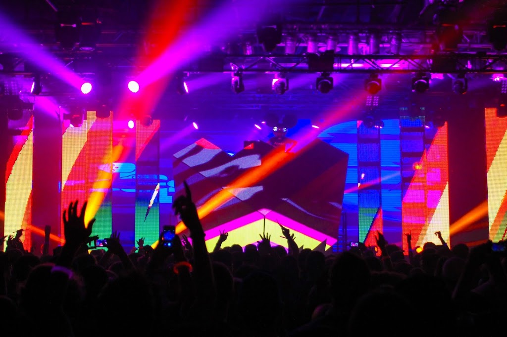 Apex Sound & Light | 1845 Clements Rd Suite #100, Pickering, ON L1W 3R8, Canada | Phone: (866) 511-2739