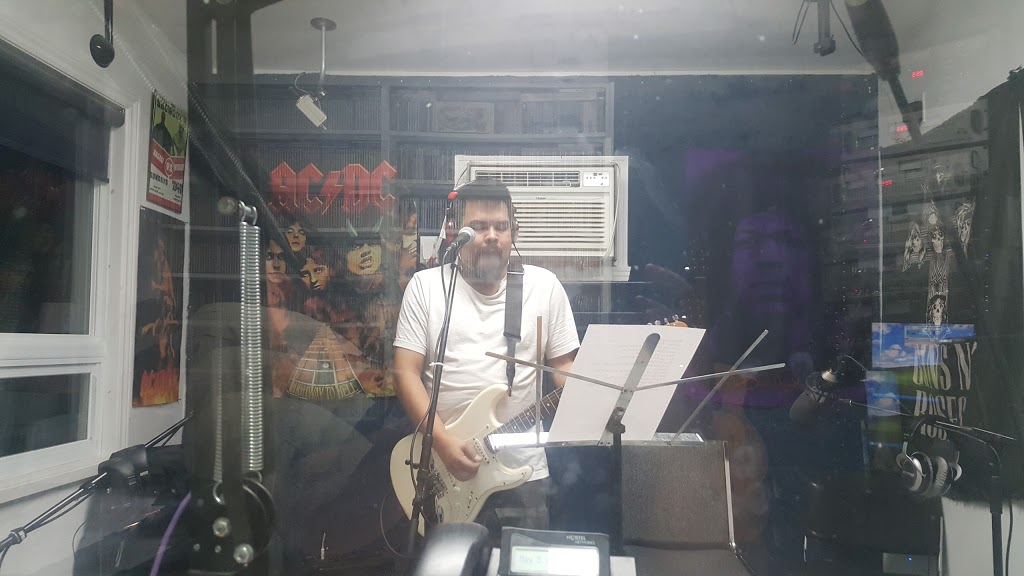 CKWE 103.9 FM Radio Station | 3 Réserve Indienne de Kitigan Zibi, Maniwaki, QC J9E 3C9, Canada | Phone: (819) 449-5097