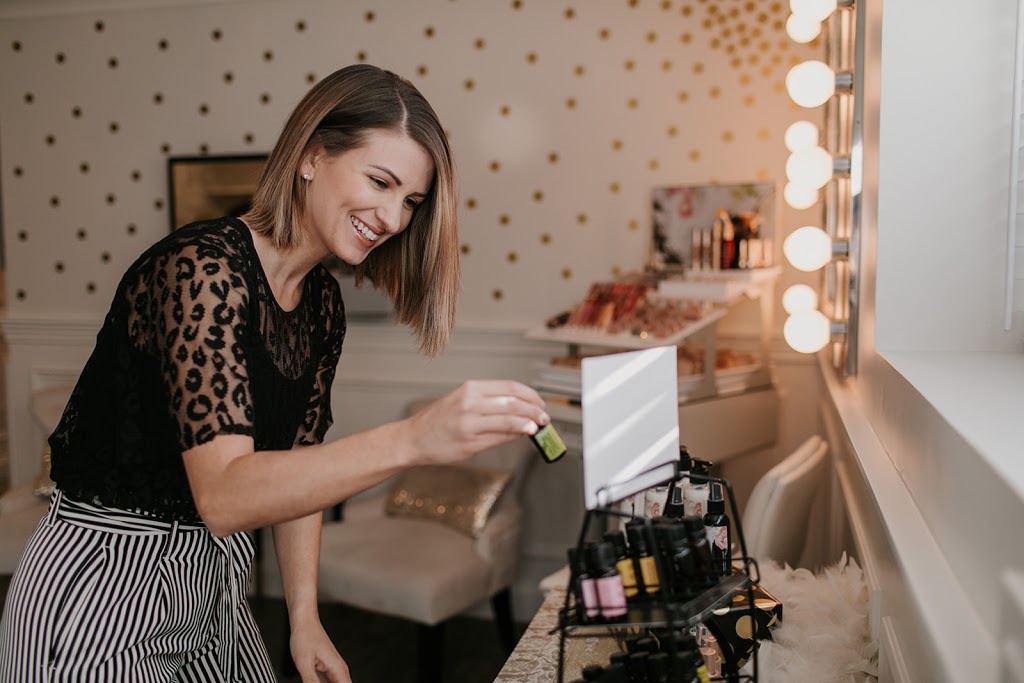 la Chic Skin Boutique | 19062 69 Ave, Surrey, BC V4N 0A4, Canada | Phone: (604) 595-3024