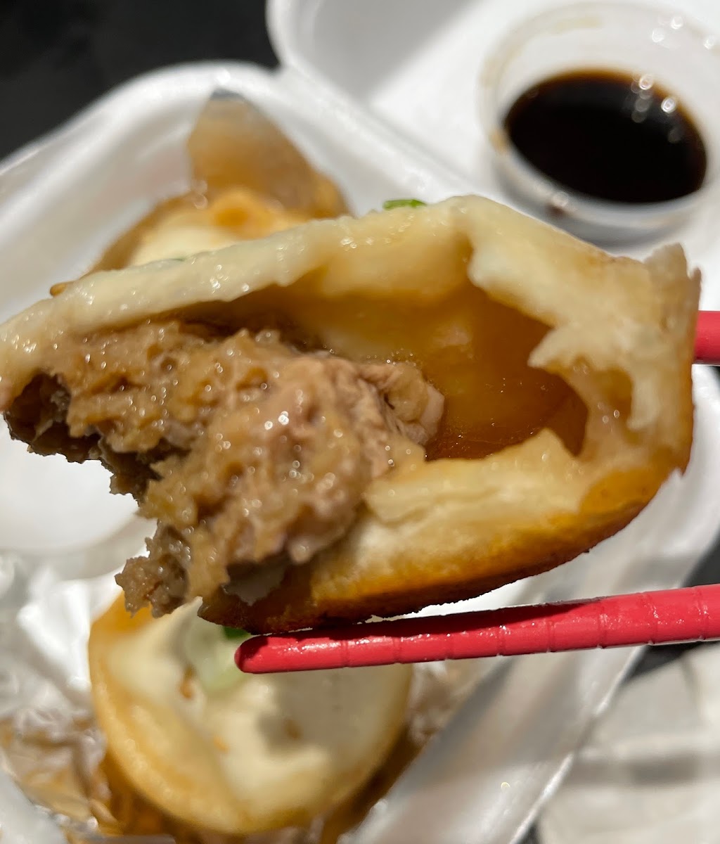 Nong Tang Li 弄堂里 | 9390 Woodbine Ave, Markham, ON L6C 0M5, Canada | Phone: (289) 859-5199