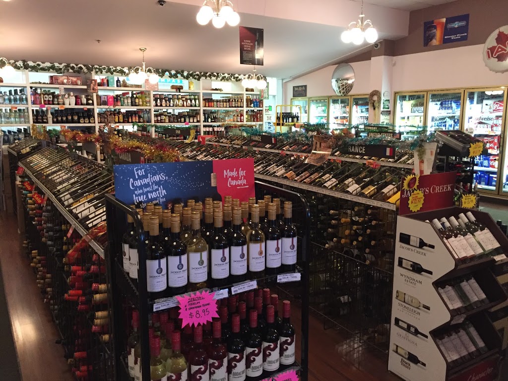 Bobs Liquor Shoppe | 4303 50 St, Innisfail, AB T4G 1B6, Canada | Phone: (403) 227-5810