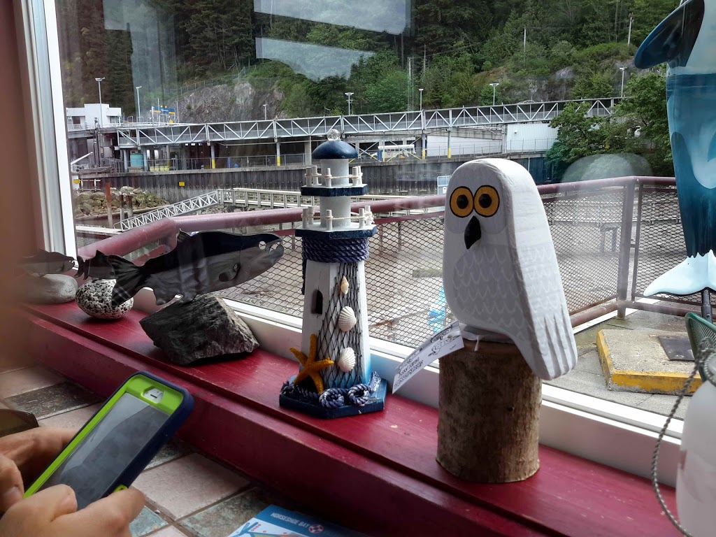 The Lookout Coffee Shop 6409 Bay St, West Vancouver, BC V7W 3H5, Canada