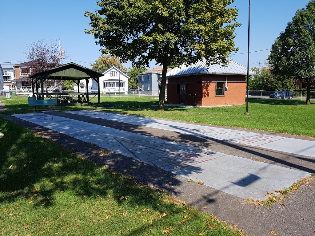 Sacré-Coeur Park | 185 Rue Saint-Nicolas, Saint-Eustache, QC J7R 2B8, Canada | Phone: (450) 974-5000
