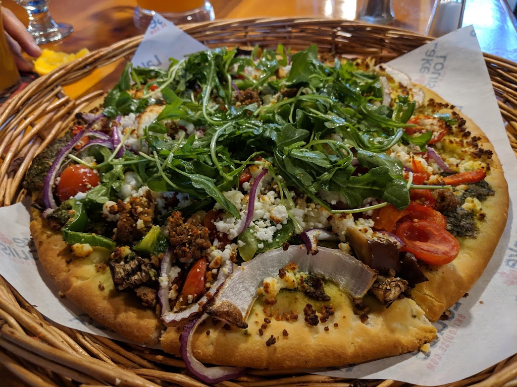 Powder Keg Lounge | 1 Whitehorn Rd, Lake Louise, AB T0L 1E0, Canada | Phone: (403) 522-1328