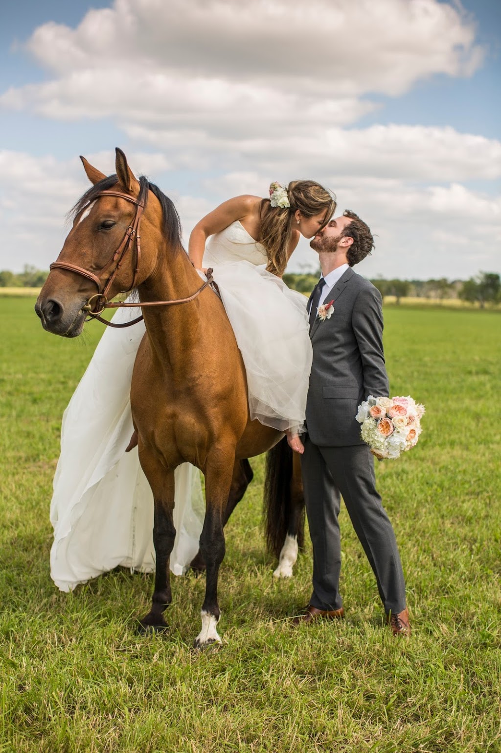 Jono & Laynie {Photo + Film} | 135 King St, Burford, ON N0E 1A0, Canada | Phone: (519) 757-7990
