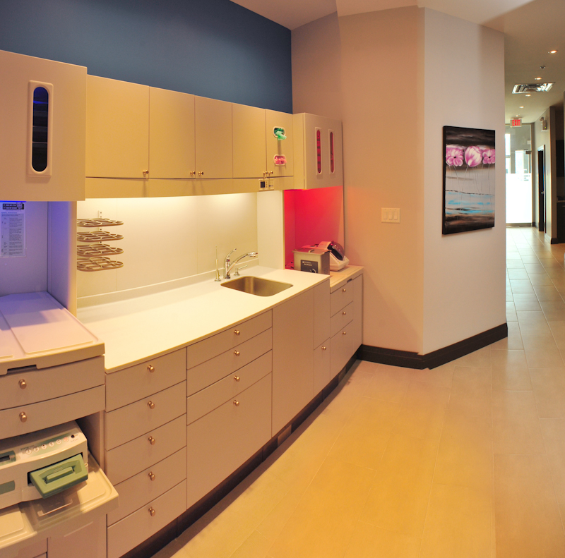 Dentistry on Lakeshore | 321 Lakeshore Rd W, Mississauga, ON L5H 1G9, Canada | Phone: (905) 278-0100