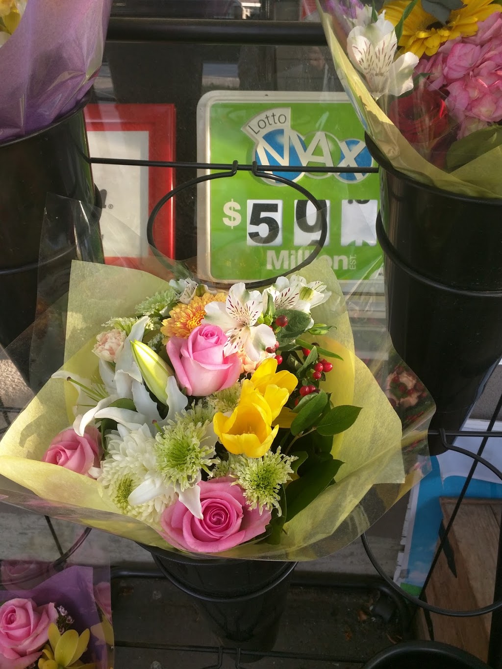 Deer Lake Market / Post Office | 5962 Sperling Ave, Burnaby, BC V5E 2T9, Canada | Phone: (604) 525-8044