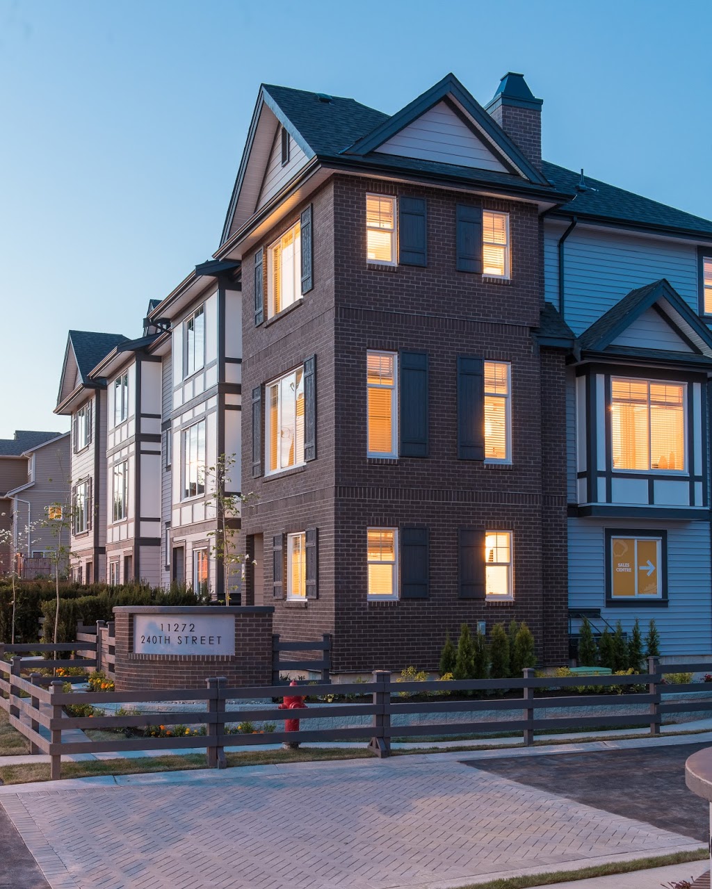 Willow + Oak | 11272 240 St, Maple Ridge, BC V2W 0J8, Canada | Phone: (604) 463-8880
