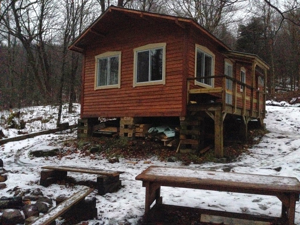 Refuge Le Nordet | Val-des-Lacs, QC J0T 2P0, Canada | Phone: (819) 424-2833