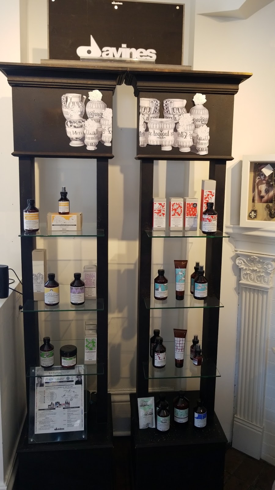 Blondies Hair Studio | 47 Worsley St, Barrie, ON L4M 1L7, Canada | Phone: (705) 722-4798