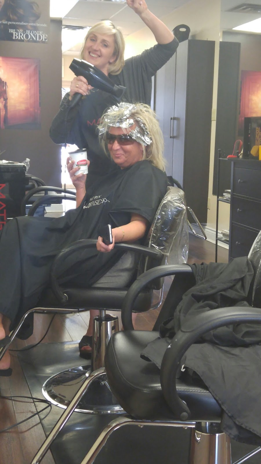 Breeze Hair Salon | 2402 Lakeshore Rd W, Oakville, ON L6L 5V5, Canada | Phone: (289) 218-0161