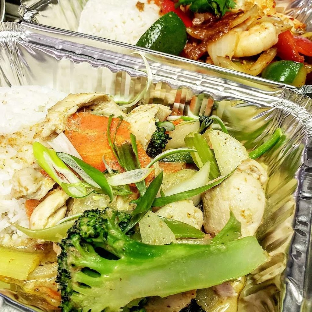 Bamboo Hut Southeast Asian Cuisine | 5052 46 St, Sylvan Lake, AB T4S 1C3, Canada | Phone: (403) 864-2488