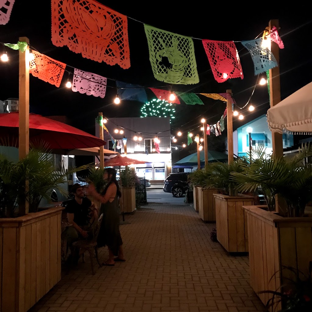 Kawartha Coffee Company + EL PATIO | 58 Bolton St, Bobcaygeon, ON K0M 1A0, Canada | Phone: (705) 738-1500