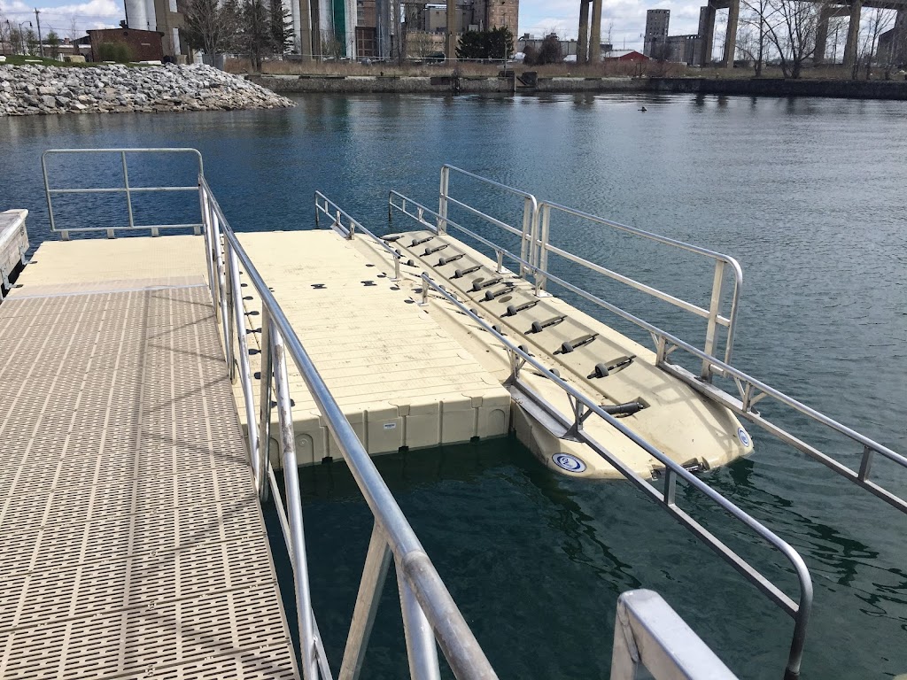 East Coast Docks Ontario | 115 Forestview Rd, Orillia, ON L3V 6H1, Canada | Phone: (705) 242-3006