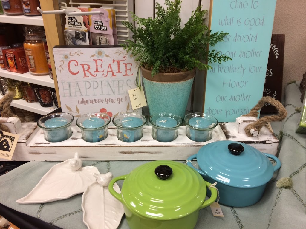 Surroundings Home, Gifts and Garden | 1758 Front St #104, Lynden, WA 98264, USA | Phone: (360) 354-3101