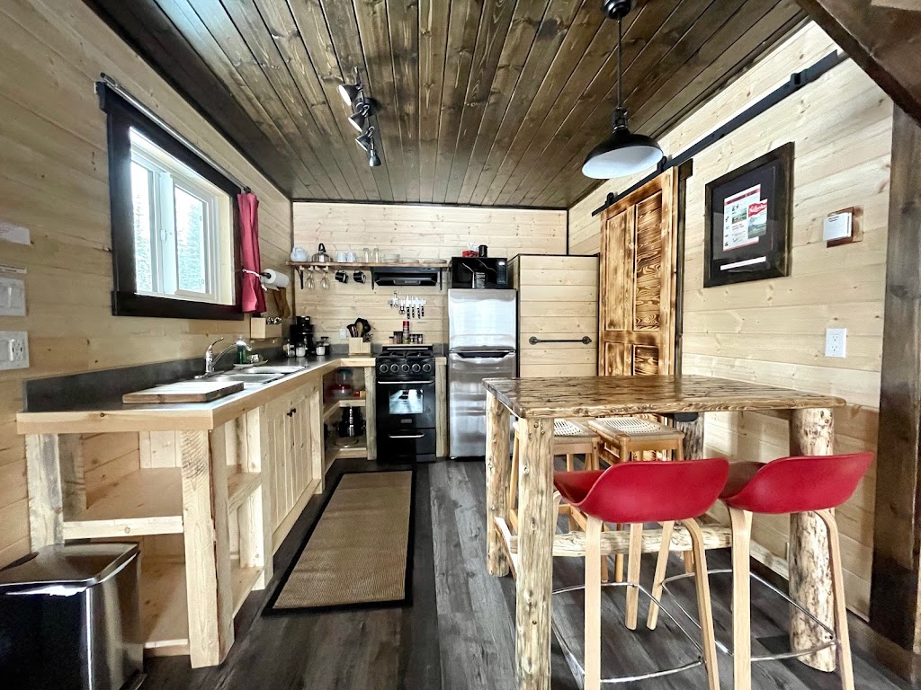 Expanse Cottages | 305 Shunda Creek Rd, Nordegg, AB T0M 2H0, Canada | Phone: (403) 550-4682